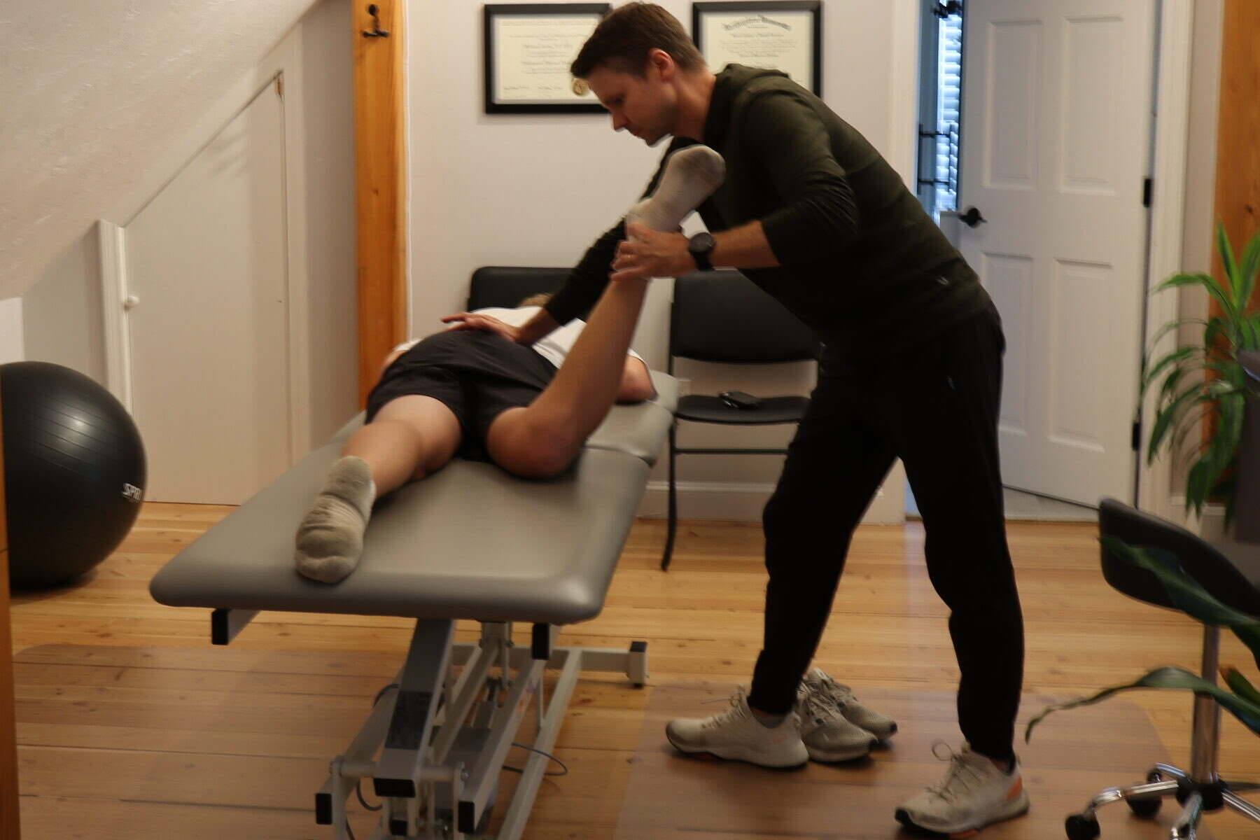 One-on-one physical therapy treatment